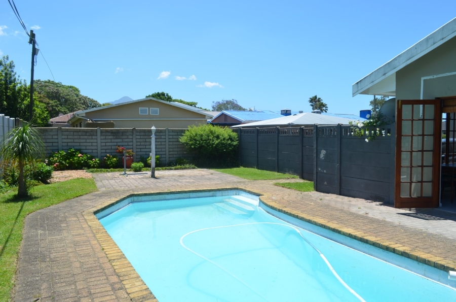 To Let 1 Bedroom Property for Rent in Bodorp Western Cape